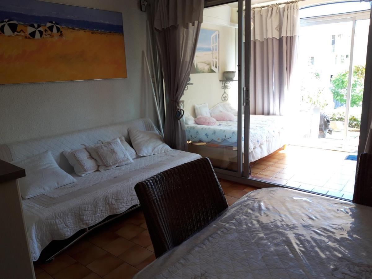 T2, Jardin, Veranda Chambre, Climatisation, Parking Privatif, Proche A Pied Centre, Plage, Gare, Pour 3 Adultes Ou 2 Adultes Avec 2 Enfants バンドール エクステリア 写真